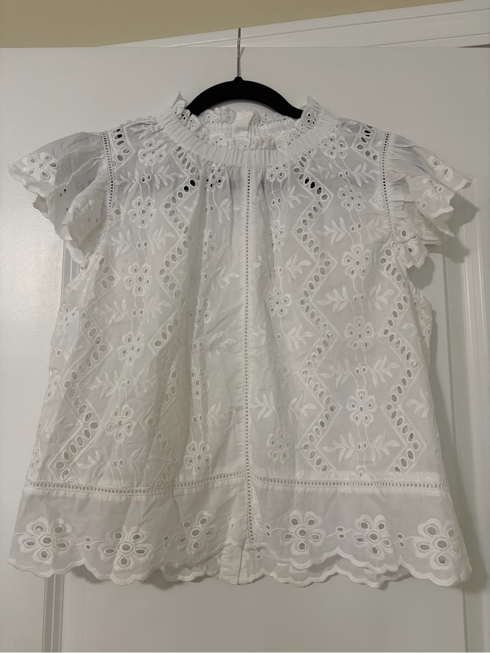 NWT White Eyelet Ruffle Sleeve Blouse - Feminine Lace Detail